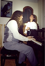 karlundmonikaamfluegel